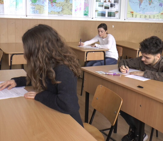 Simularea evaluării naționale pentru absolvenții clasei a VIII-a