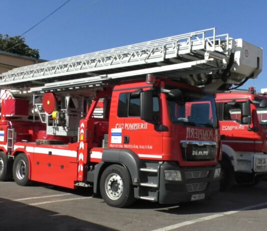 Sute de pompieri la evenimentele cu public numeros din judet