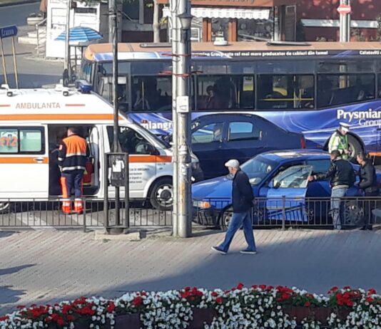 DOUĂ FEMEI AU AJUNS LA SPITAL, ÎN URMA UNUI ACCIDENT RUTIER