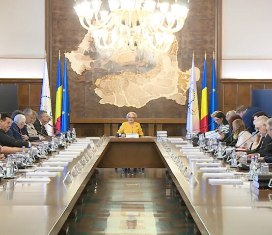 GUVERNUL A DAT BANI LA PRIMĂRII