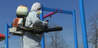 În Slatina se dezinfectează cu soluții sigure