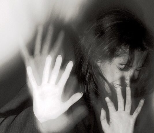 Victimele ascunse ale pandemiei Pandemia scoate din oameni ce e mai rau!