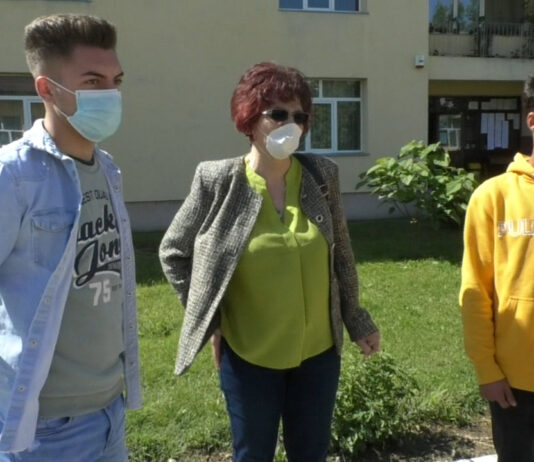 PANDEMIA ÎI AFECTEAZĂ PE SEZONIERI