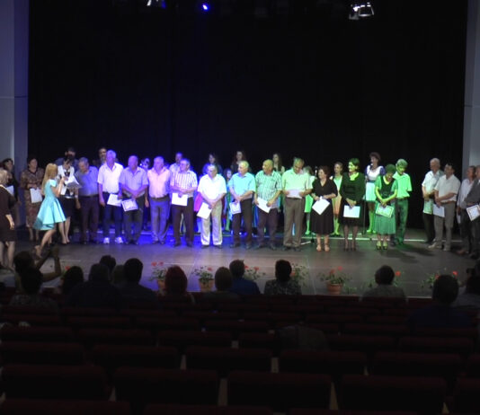 DASCĂLII PENSIONARI NU MAI RĂMÂN LA CATEDRĂ