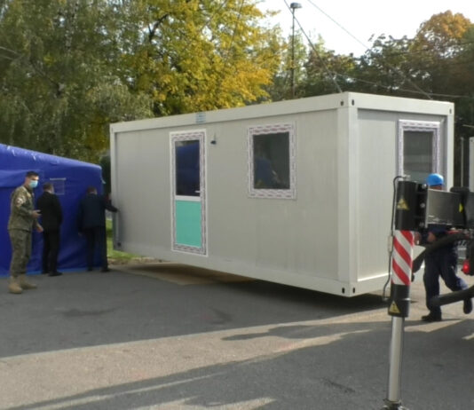 GATA CU CORTURILE! TRIAJUL SE FACE ÎN CONTAINERE MODULARE