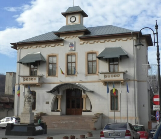 SLATINA SE PREGĂTEȘTE DE SĂRBĂTOARE