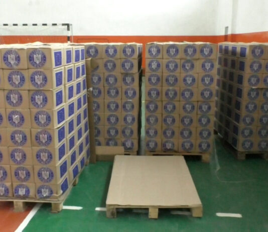 Aproape 32.000 de olteni vor primi pachete cu alimente plătite de Uniunea Europeană