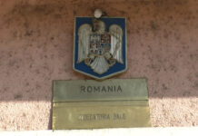 3 TINERI DIN BALŞ, CERCETAŢI PENTRU FURT CALIFICAT