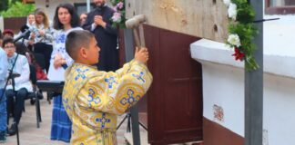 Zeci de copii au bătut toaca la Brastavățu