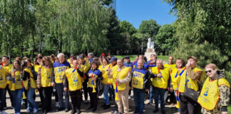 DASCĂLII SE REVOLTĂ