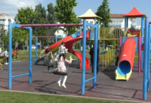 COPIII SE BUCURĂ DE SOARE ȘI… GREVĂ