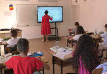 ȘCOALĂ SMART LA GĂVĂNEȘTI