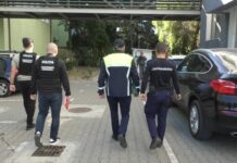 POLIŢIŞTII ŞI JANDARMII, VIZITĂ INOPINATĂ LA ŞCOLILE DIN SLATINA
