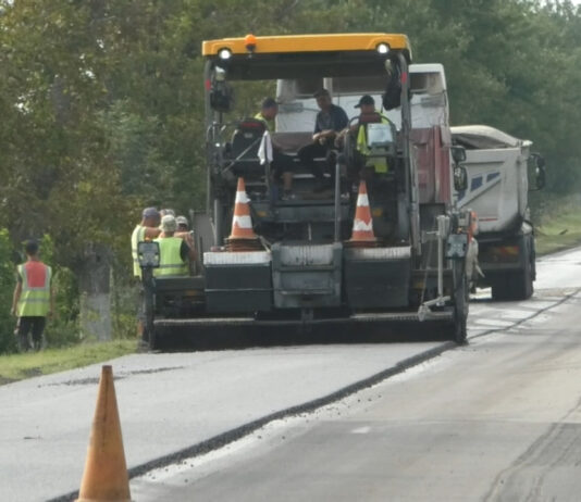 ASFALT NOU ÎNTRE CARACAL ȘI CORABIA