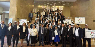 100 de delegați romi din Olt au participat la Congresul Reprezentanţilor Comunităţilor de Romi din România