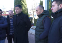 OPRESCU A DISCUTAT CU FERMIERII PROTESTATARI DE LA OLT