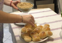 MUCENICII vs 44 PAHARE CU VIN