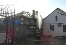 INCENDIU LA O CASĂ DIN SLATINA