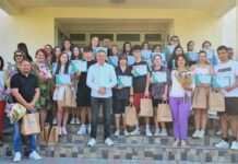 DANIEL TUDOR, MÂNDRU DE ELEVII CU REZULTATE LA EXAMENE