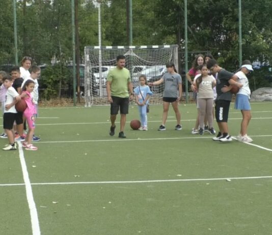 PAUZĂ DE LA VACANȚĂ. ÎNAPOI LA ȘCOALĂ