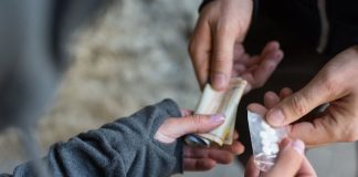 Creșterea numărului de infracțiuni sexuale și al celor referitoare la traficul de droguri, în rândul minorilor din județul Olt