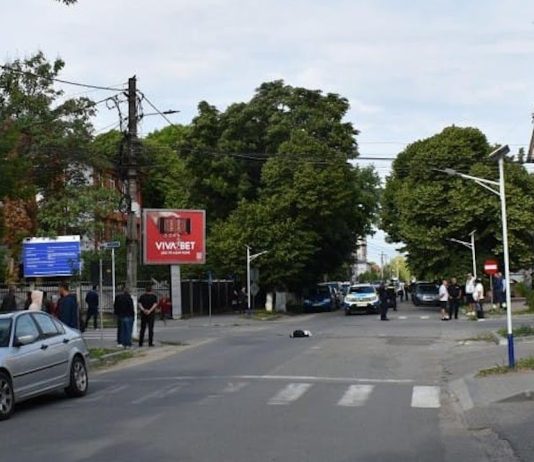 DECEDATĂ, DUPĂ CE A FOST LOVITĂ PE TRECEREA DE PIETONI