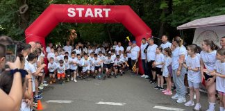 SUTE DE PARTICIPANȚI LA CROSUL „OLYMPIC DAY”