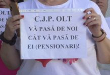 PROTESTELE CONTINUĂ LA CASA JUDEȚEANĂ DE PENSII