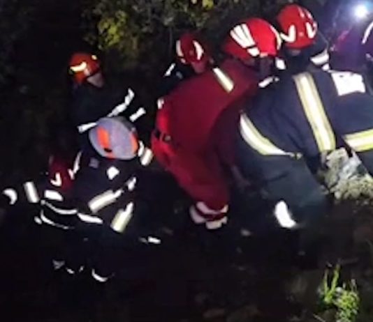 ACCIDENT ÎN SLATINA. 3 PERSOANE TRANSPORTATE LA SPITAL