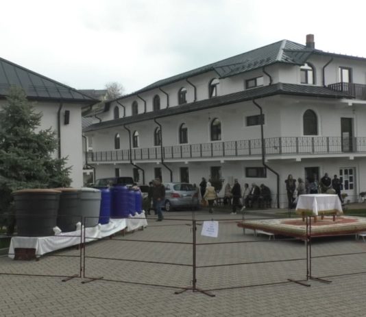 IZVORUL TĂMĂDUIRII, ZIUA ÎN CARE SE SFINȚESC APELE