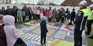 POLIȚIȘTII DIN OLT APROAPE DE ELEVI: EDUCAȚIE RUTIERĂ ȘI PREVENȚIE ÎN ȘCOLI