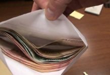 Femeie din Balș, sub control judiciar pentru trafic de influență