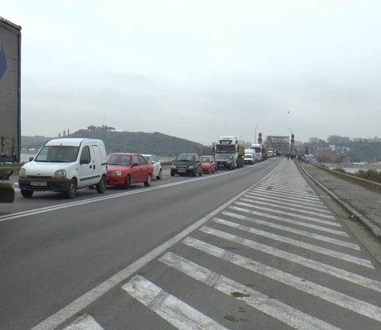 ACCIDENT LA IEȘIREA DIN SLATINA: O PERSOANĂ A AJUNS LA SPITAL