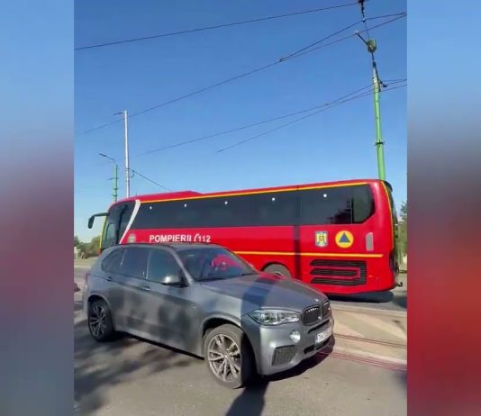 40 de pompieri români pleacă în Franța pentru stingerea incendiilor