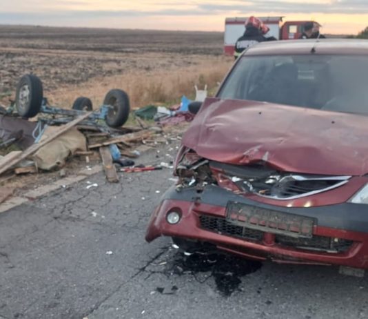 Accident cu trei victime pe DJ 546A, în afara localității Văleni