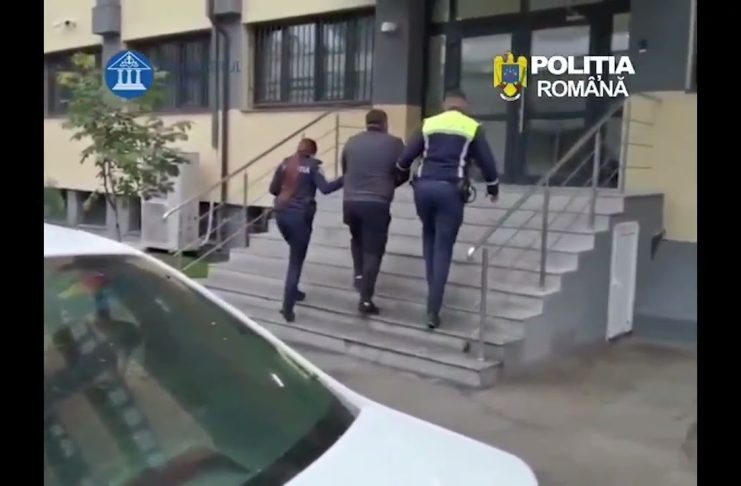 REȚINUT PENTRU LOVIRE SAU ALTE VIOLENȚE ȘI LIPSIRE DE LIBERTATE ÎN MOD ILEGAL
