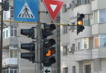 SEMAFORUL DIN CENTRU A „PICAT”