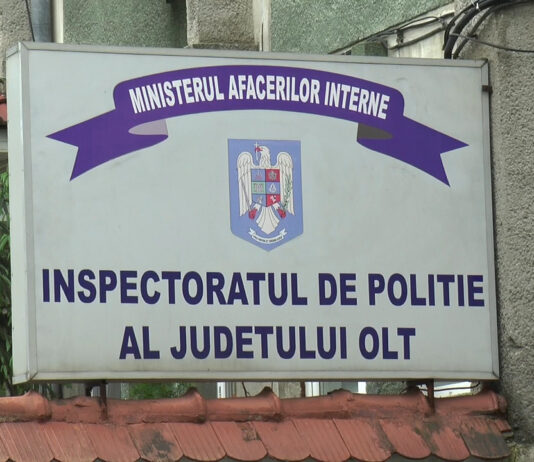POLIŢIŞTII ALARMAŢI DE O MINORĂ CĂ E SECHESTRATĂ