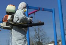 În Slatina se dezinfectează cu soluții sigure