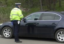 2 femei, amendate cu 4000 de lei pentru ca au incalcat masura izolarii la domiciliu.