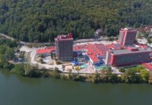 UNDE PUTEȚI OBȚINE INFORMAȚII DESPRE REPROGRAMAREA CĂLĂTORIILOR SAU ANULAREA ACESTORA