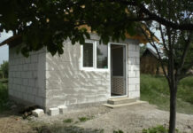 BĂLTENI: O CASĂ PENTRU DOI FRAȚI