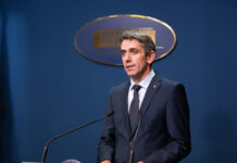 Guvernul a prelungit până la 31 decembrie acordarea indemnizaţiei de creştere a copilului