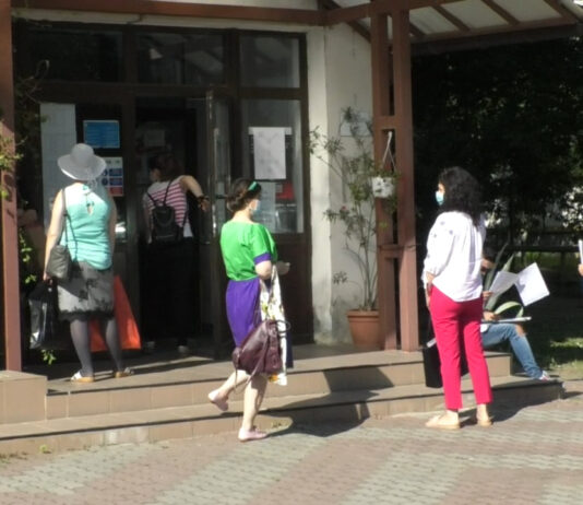 Zeci de absenţi la Examenul de Titularizare