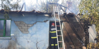 FERMIERII ÎȘI CURĂȚĂ TERENURILE… CU FOC