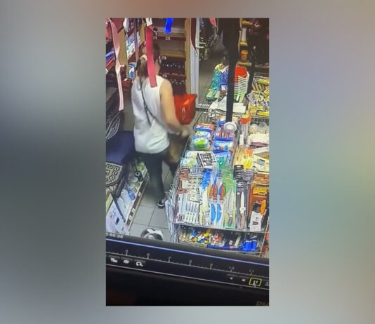 LECȚIA DE HOȚIE A UNEI MAME DIN CARACAL