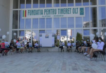 DEZBATERE CU MASCĂ DE ZIUA INTERNAȚIONALĂ A TINERETULUI