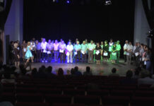 DASCĂLII PENSIONARI NU MAI RĂMÂN LA CATEDRĂ