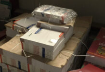 MANUALELE ÎI AȘTEAPTA PE ELEVI