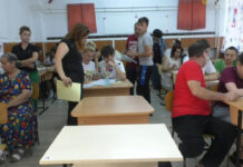 A ÎNCEPUT CURSA PENTRU UN LOC LA LICEU